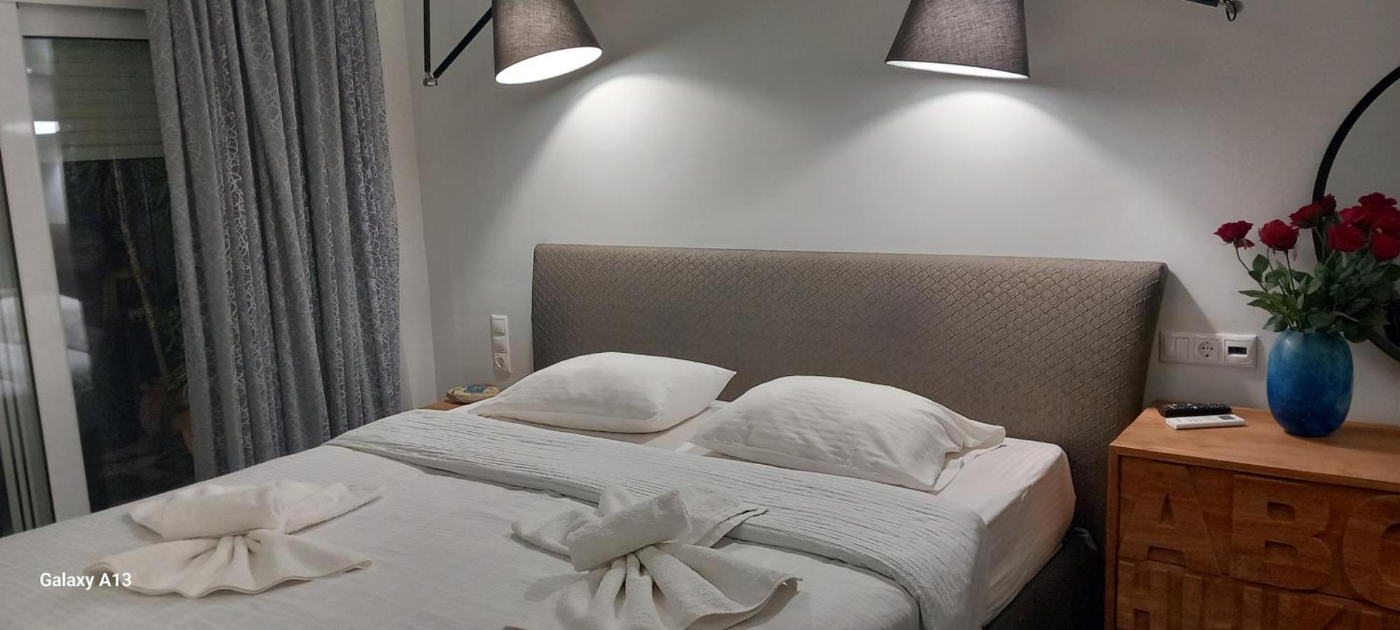 Giannis Apartamento Galatás Exterior foto
